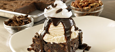 Dessert: Chocolate Thunder from Down Under - Outback Steakhouse Niagara Falls - Niagara Falls Restaurants